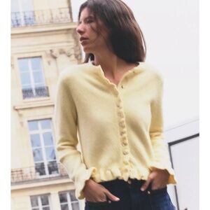 NWT Zara yellow ruffle knit sweater SMALL